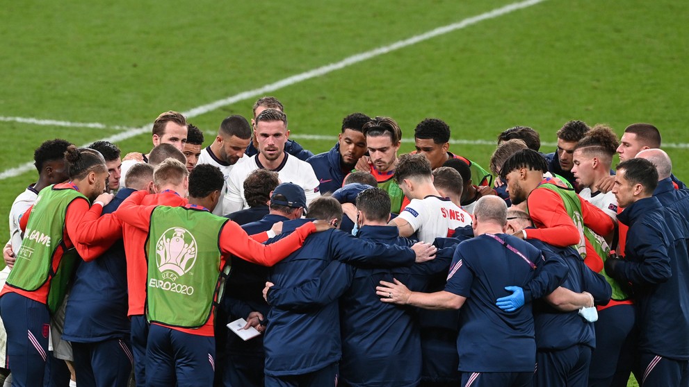 Záber z duelu medzi Anglickom a Talianskom.