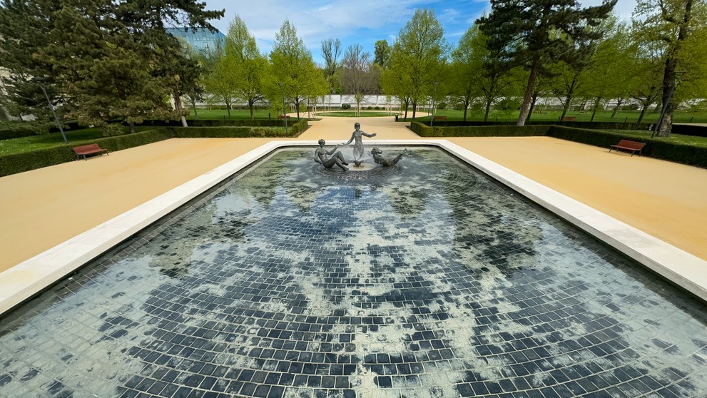 Na snímke priestory Grasalkovičovej záhrady po jej rekonštrukcii .