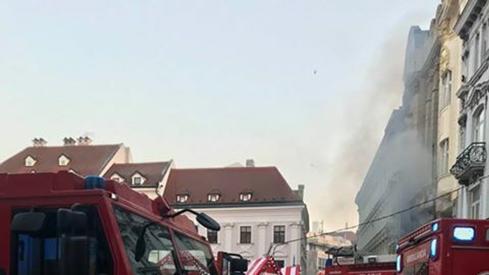 Požiar na vianočných trhoch.