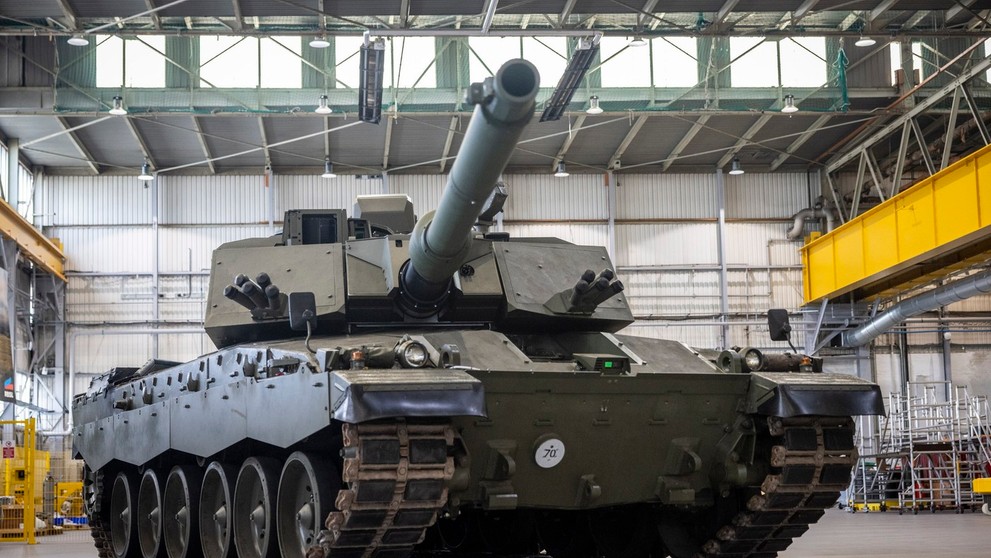 Hlavný bojový tank Challenger 3.