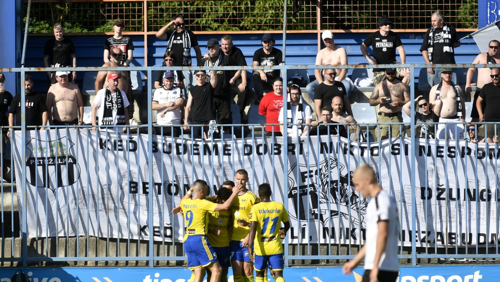 Michalovce sa tešia z gólu