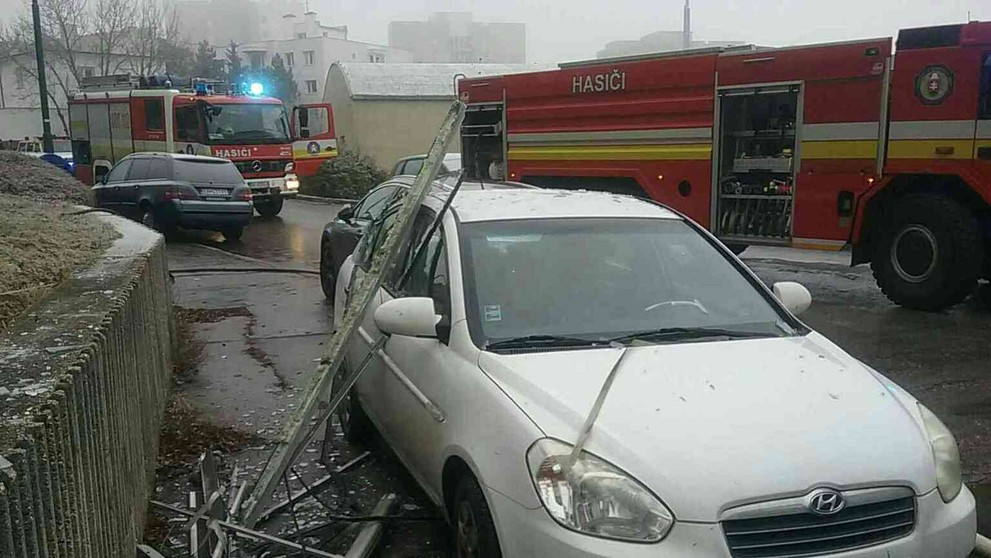 Požiar bytovky v Bratislave.