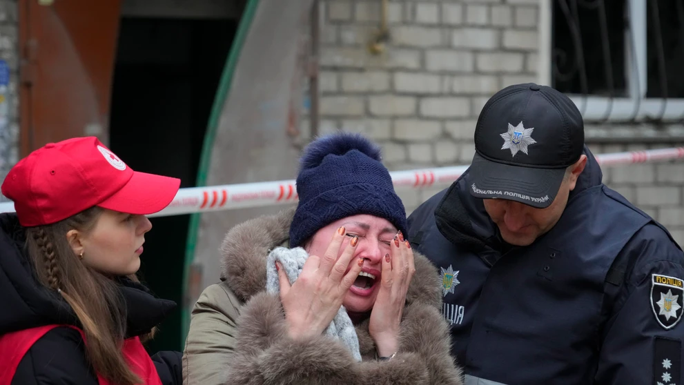 Ruská raketa zasiahla bytovku v Mykolajive