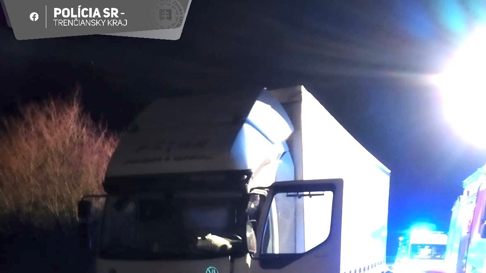 Smrteľná nehoda pred obcou Brezolupy.