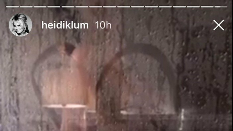 Toto nemal nikto vidieť. Unikli zábery, ako sa topmodelka doma sprchuje