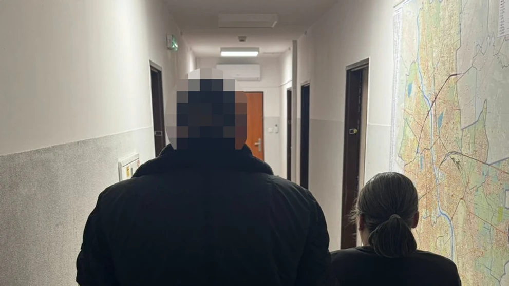 Polícia obvinila ženu a jej 17-ročného syna.
