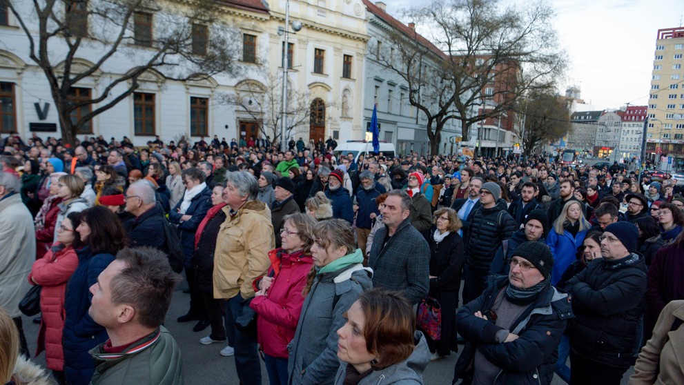Zhromaždenie Päť rokov bez Jána a Martiny.
