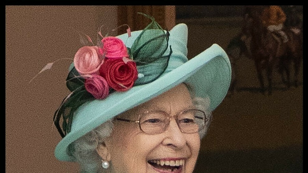 Kráľovná Alžbeta II. navštívila prestížne dostihy.