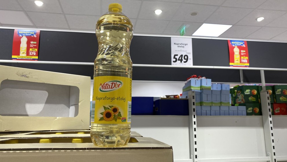 Cena za jeden liter oleja (cca 1,5 eura), obmedzenie na tri fľaše