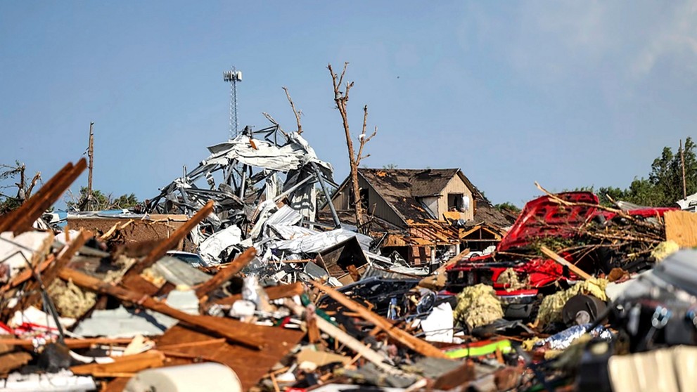 Ničivé tornádo sa prehnalo Texasom.