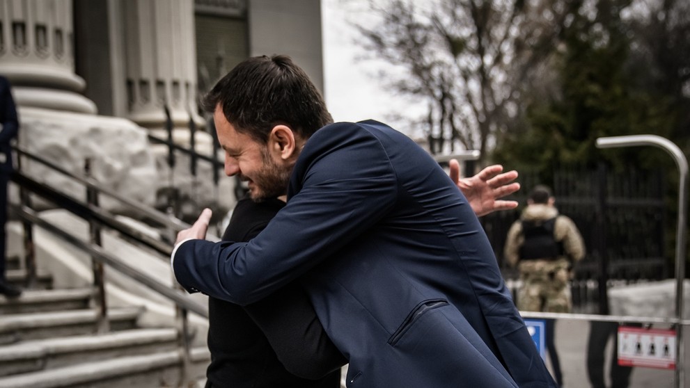 Ukrajinský prezident Volodymyr Zelenskyj a dočasne poverený premiér Eduard Heger.