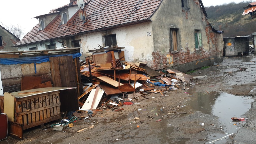 Požiar vypukol v časti Domky