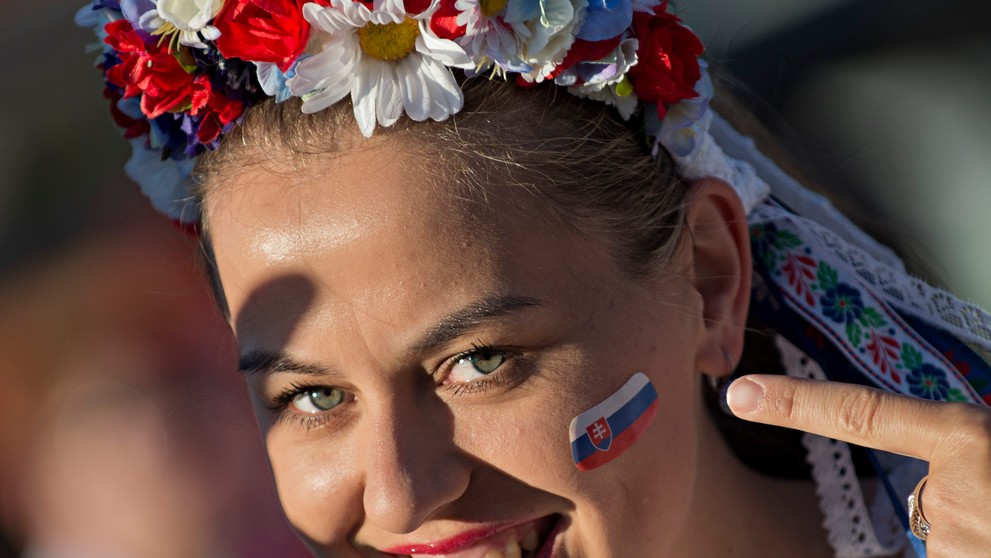 Slovenská fanúšička pred zápasom s Francúzskom.