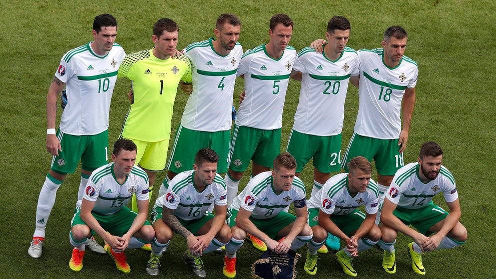 Reprezentácia Severného Írska pred duelom na ME.