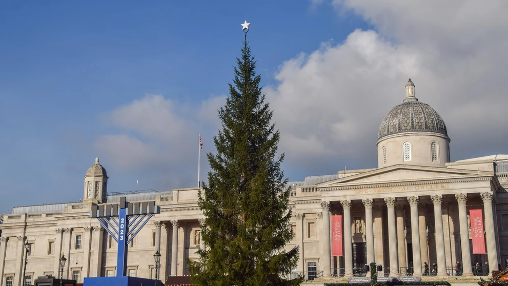 Vianočný strom na Trafalgarskom námestí.