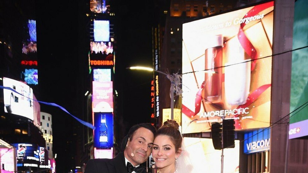 Maria Menounos sa vydala