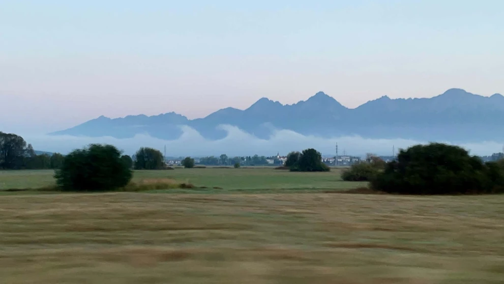 Vzácne Kelvin-Helmholtzove oblaky pod Tatrami