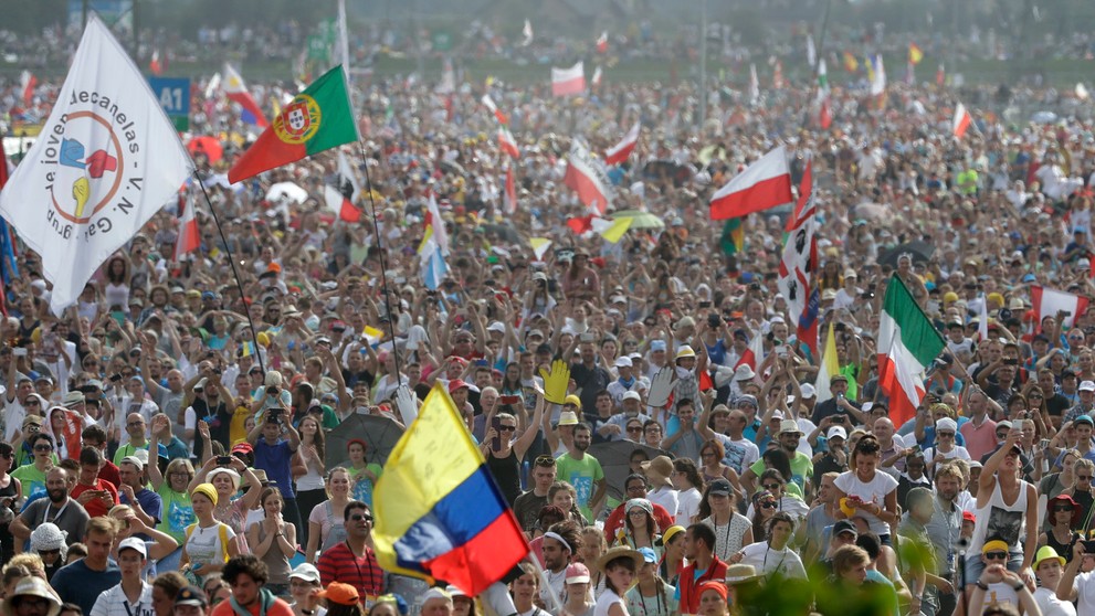 Pápeža Františka si na omšu pod otvoreným nebom prišli vypočuť skoro dva milióny ľudí