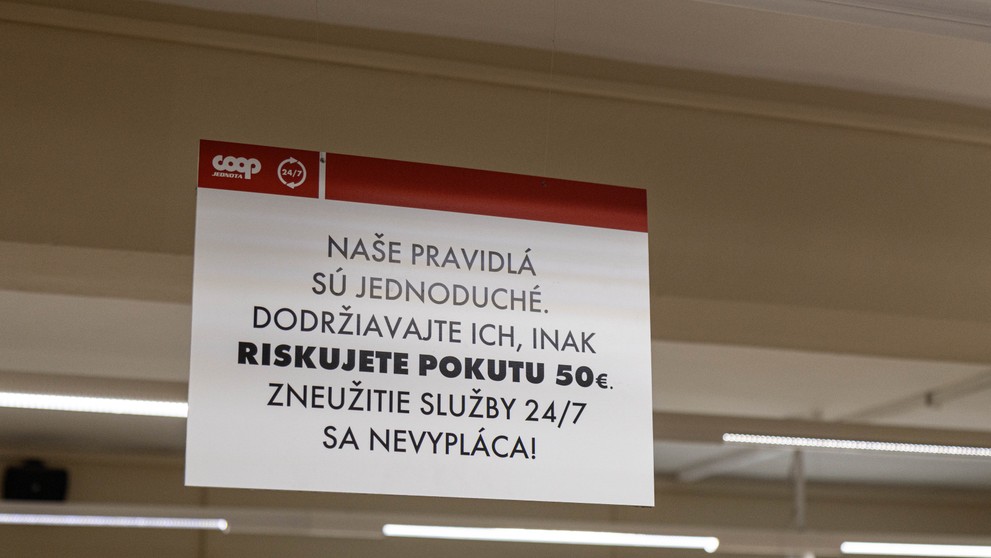 Nakupovanie v samoobslužnej predajni COOP Jednota
