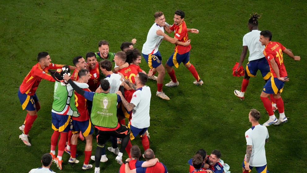 Radosť Španielska po postupe do finále