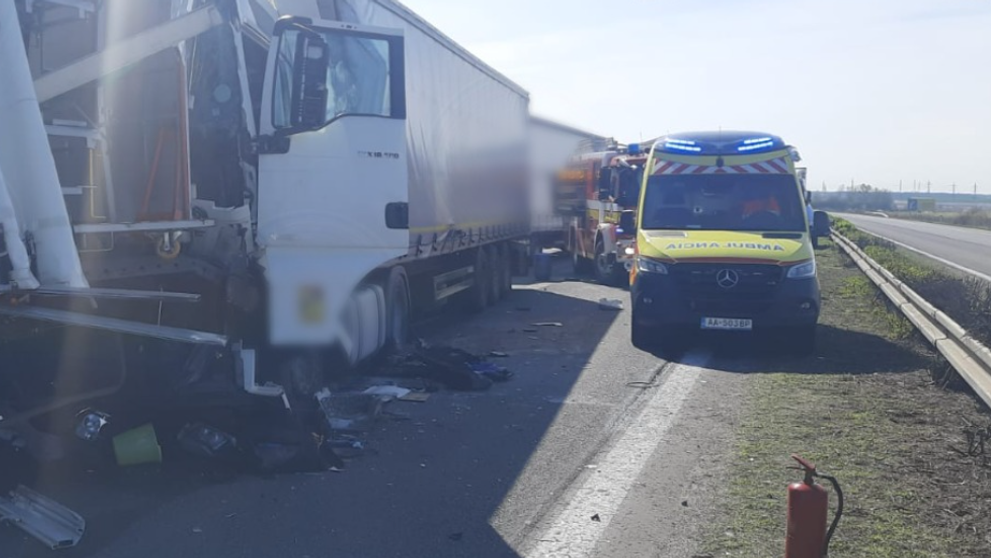 Vážna nehoda na D2 smerom na Lozorno.