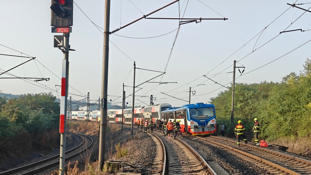 Zrážka vlakov v Prahe.