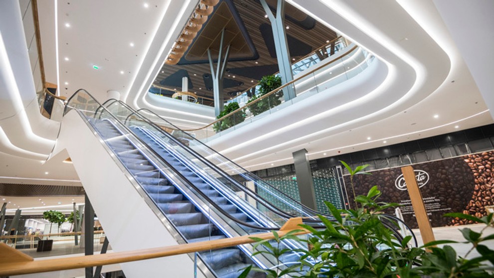 Nákupná pasáž novej bratislavskej Autobusovej stanice Nivy.