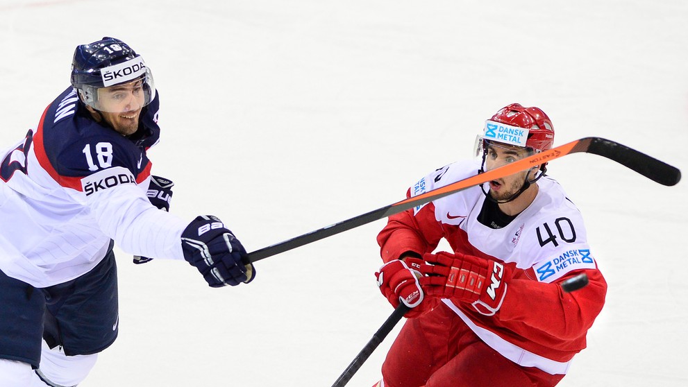 Na snímke vľavo Miroslav Šatan zo Slovenska a vpravo Jesper Jensen z Dánska.