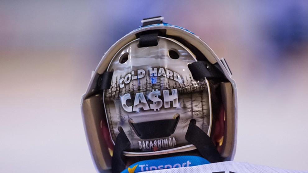 Helma brankára Jasona Bacashihuau (Banská Bystrica).