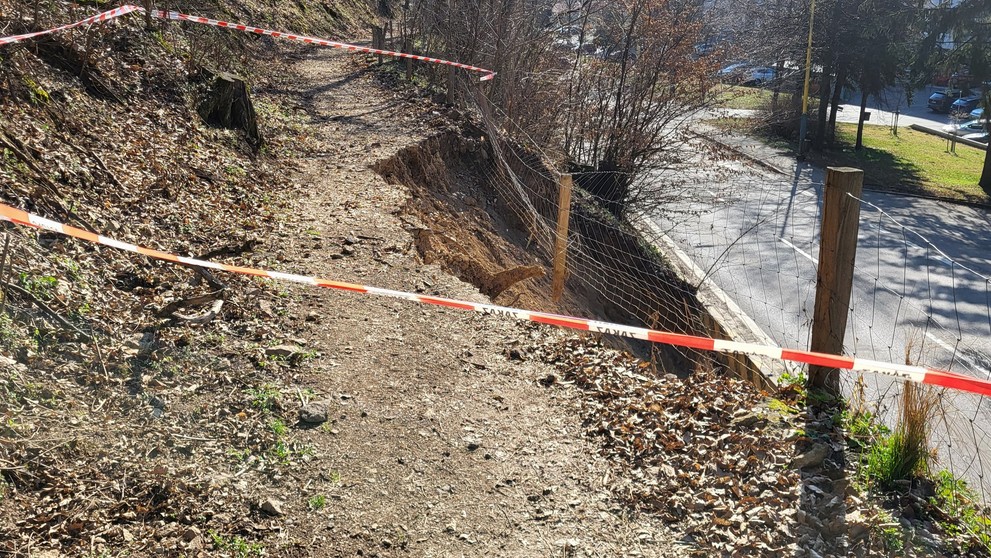 Mimoriadna situácia v Novej Bani.