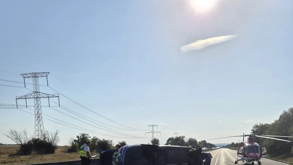 Hromadná dopravná nehoda na D1 (3)