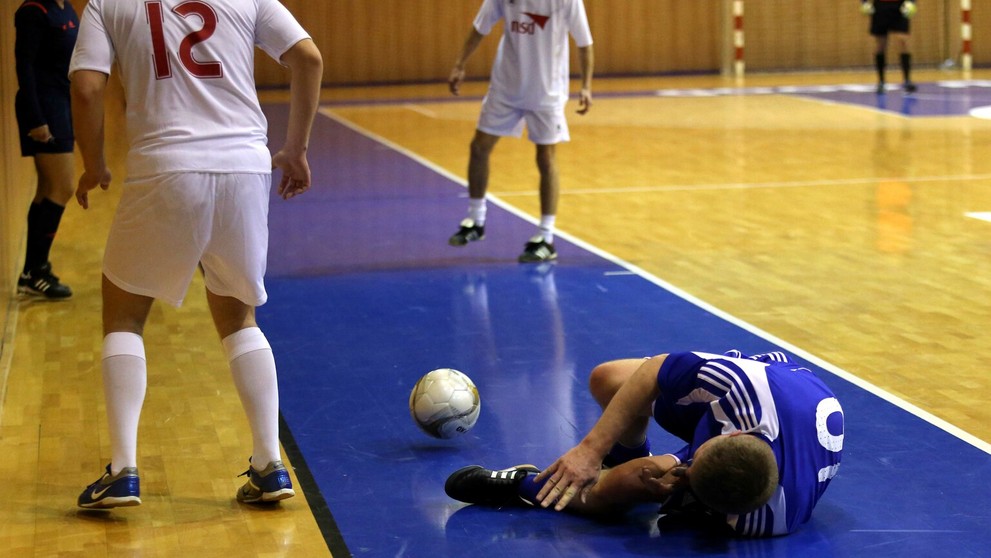 Robert Fico sa zranil na futbalovom zápase