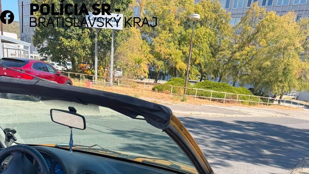 Doma si vyrobil kabriolet