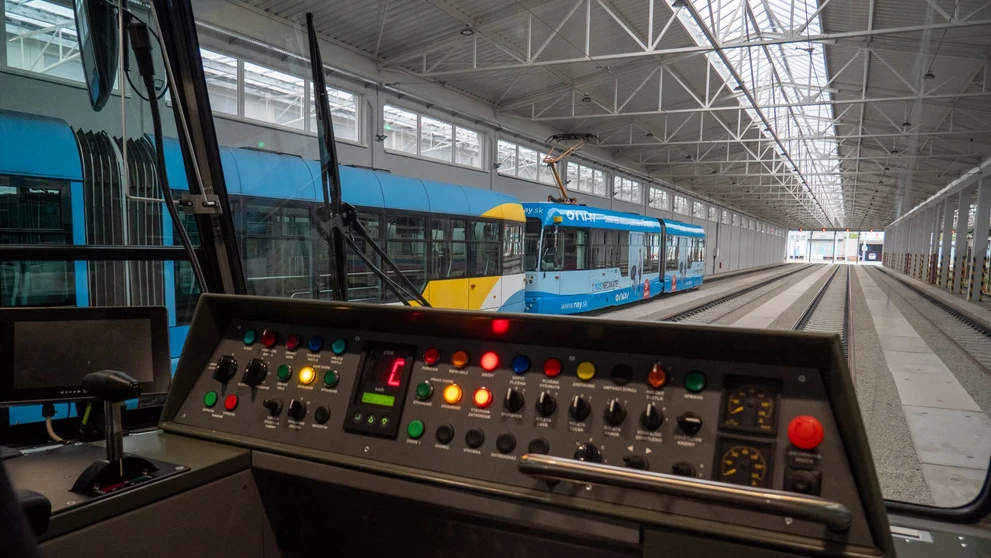 Prvá klimatizovaná električka dorazila do Košíc.