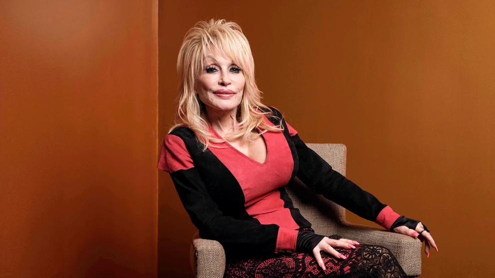 Zomrela Dolly Parton