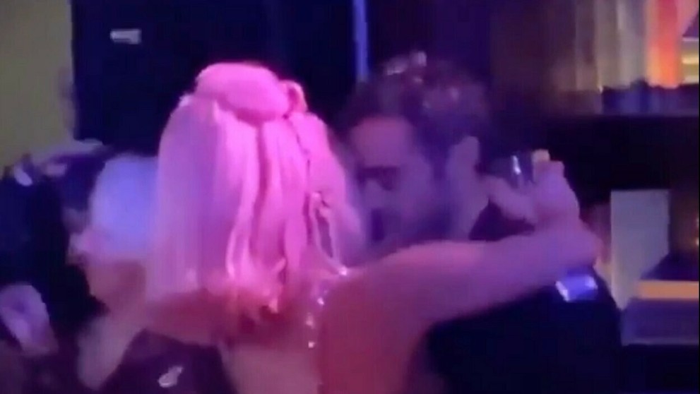 Lady Gaga s neznámym mužom