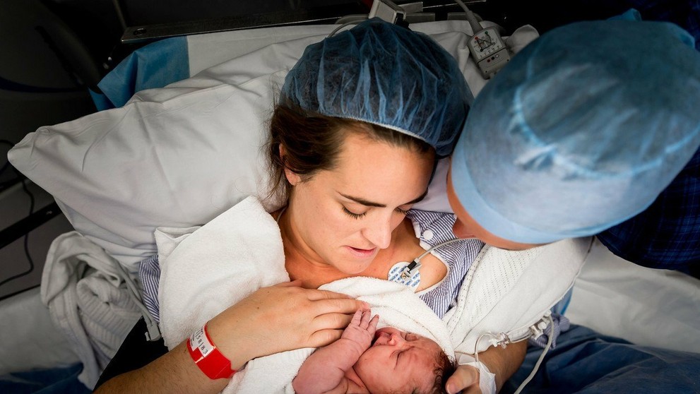 Špeciálne puto medzi mamičkou Stephanie a dcérkou Oliviou vzniklo pár minút po jej príchode na svet.