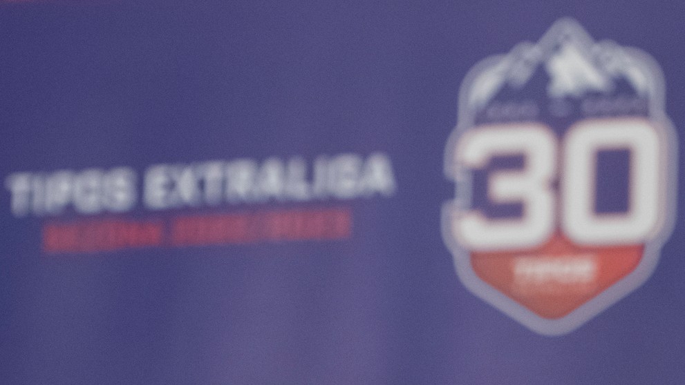 Zástupcovia extraligových hokejových klubov sa zúčastnili žrebu 1. kola jubilejného 30. ročníka slovenskej najvyššej hokejovej súťaže.