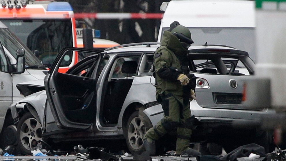 V Berlíne vybuchla bomba v aute