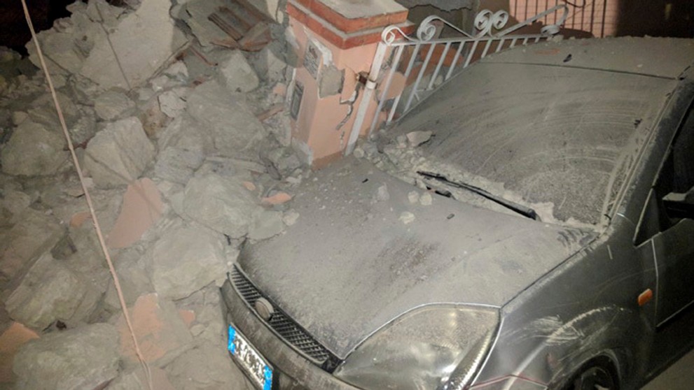 Zemetrasenie na Ischii.