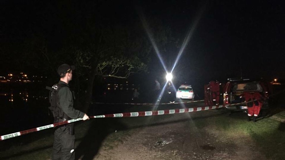 Vo Váhu našli mŕtvolu muža.