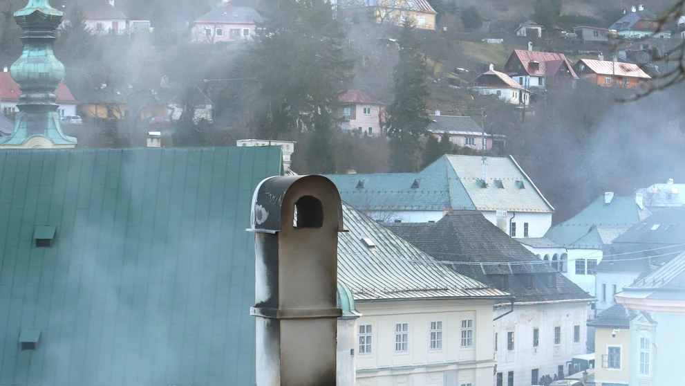 Zničené budovy po požiari v Banskej Štiavnici.