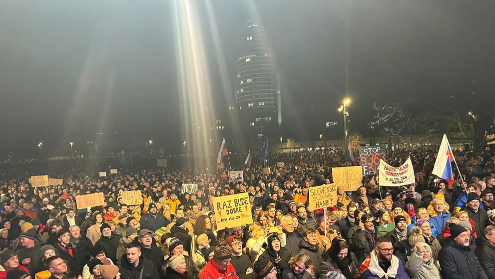 Na protest prišli tisícky ľudí.