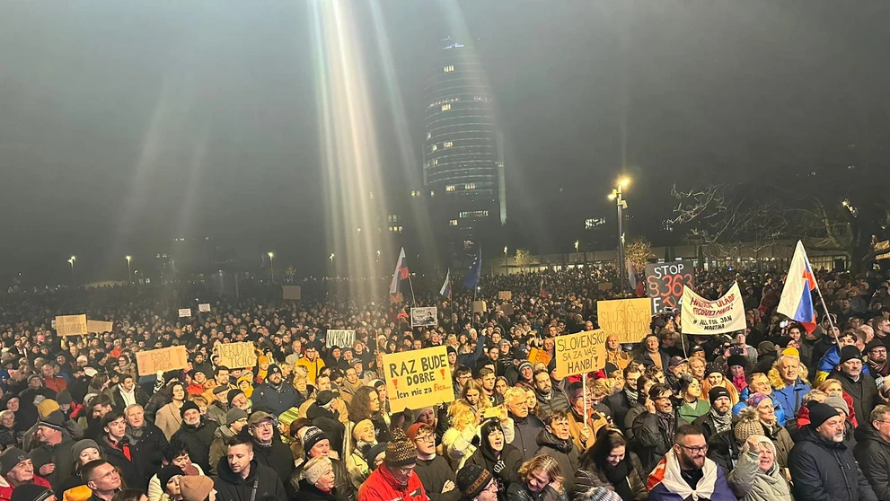 Na protest prišli tisícky ľudí.