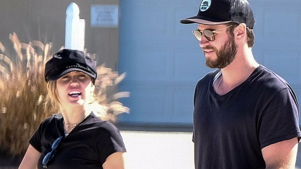 Miley Cyrus a Liam Hemsworth s obrúčkami. 