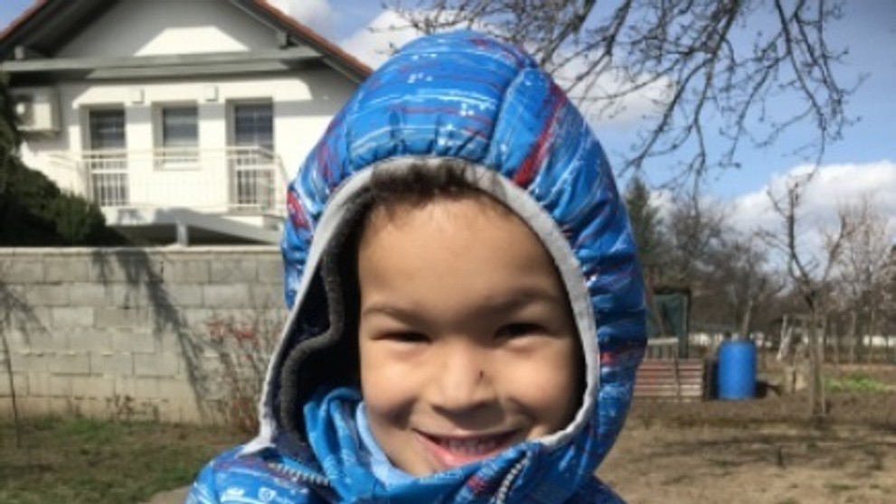 Patrícia Mesárošová so svojou ratolesťou robili dvere na pivnici.