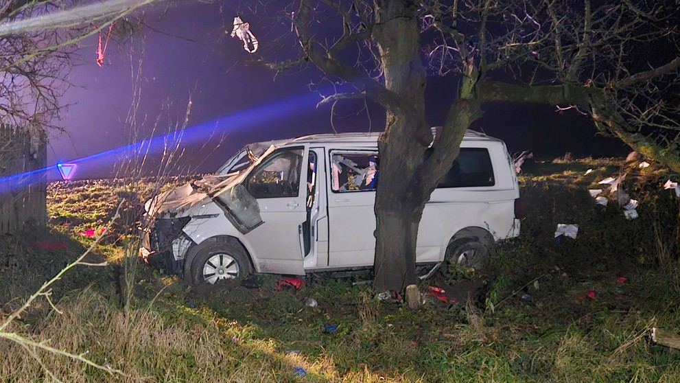 Zničená dodávka po nehode