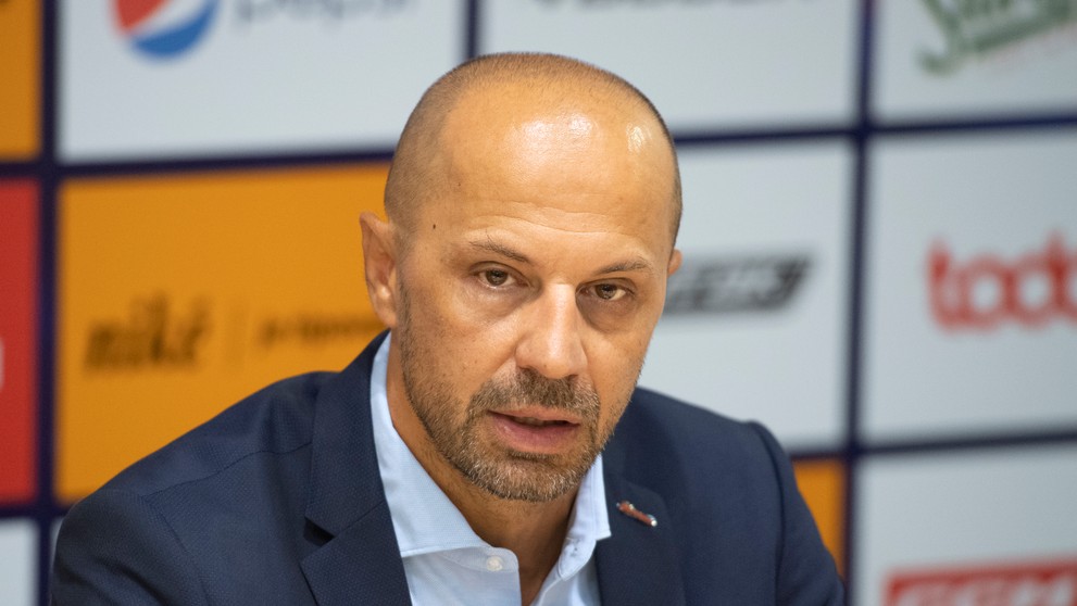 Tréner HC Slovan Bratislava Ján Pardavý počas tlačovej konferencie pred štartom hokejovej sezóny.