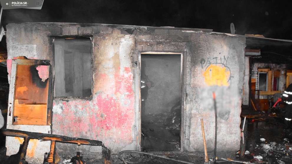 O život prišli tri deti a mama