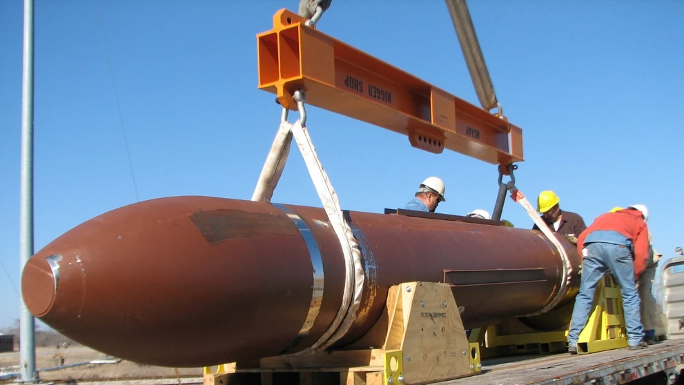Postrach bunkrov GBU-57A/B